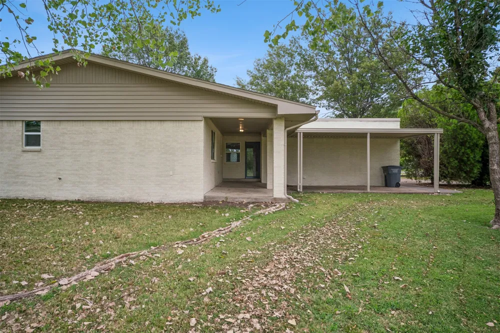 705 Main Street Wagoner, OK 74467