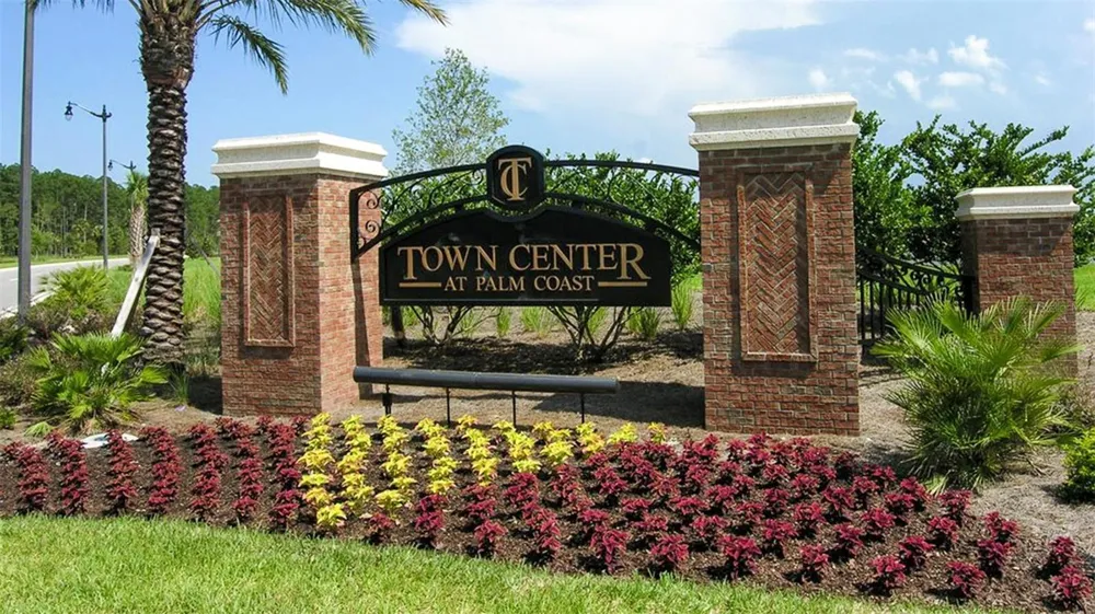 63 HARDWOOD TRAIL Palm Coast, FL 32137