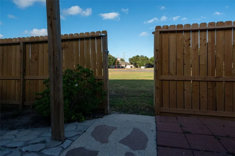 3110 Santa Cruz Drive Corpus Christi, TX 78414