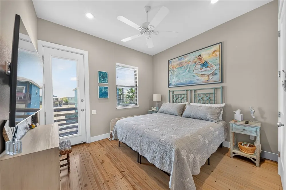253 Port Lavaca Street Port Aransas, TX 78373