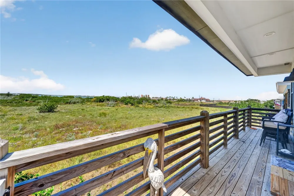 253 Port Lavaca Street Port Aransas, TX 78373
