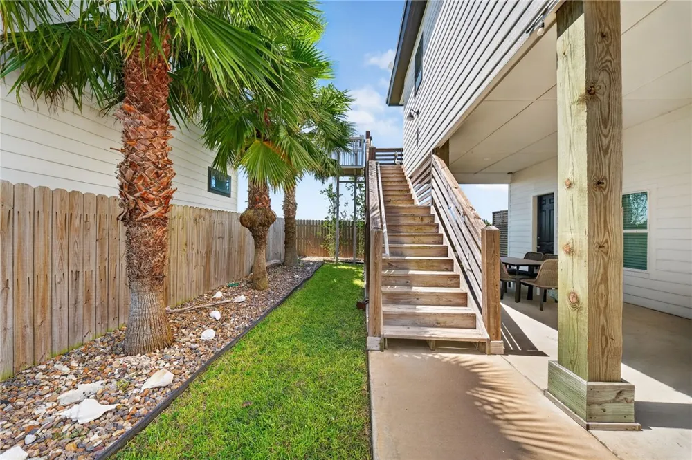 253 Port Lavaca Street Port Aransas, TX 78373