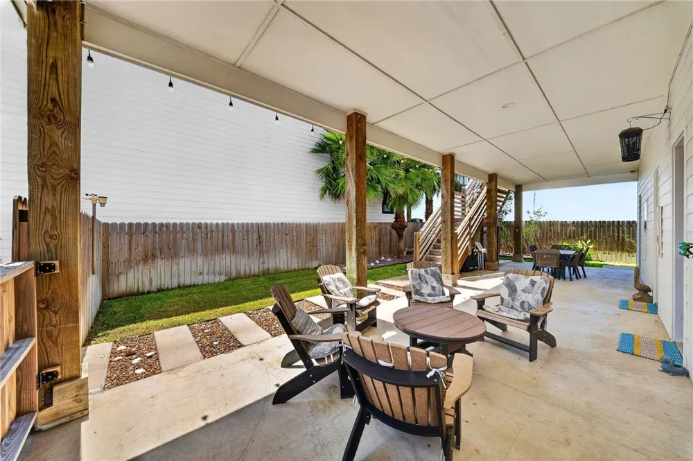 253 Port Lavaca Street Port Aransas, TX 78373