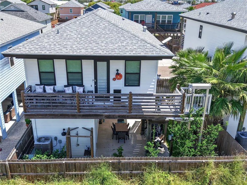 253 Port Lavaca Street Port Aransas, TX 78373