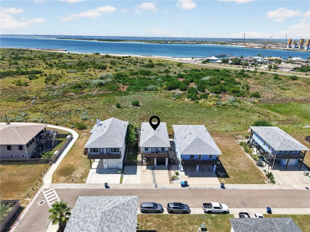 253 Port Lavaca Street Port Aransas, TX 78373
