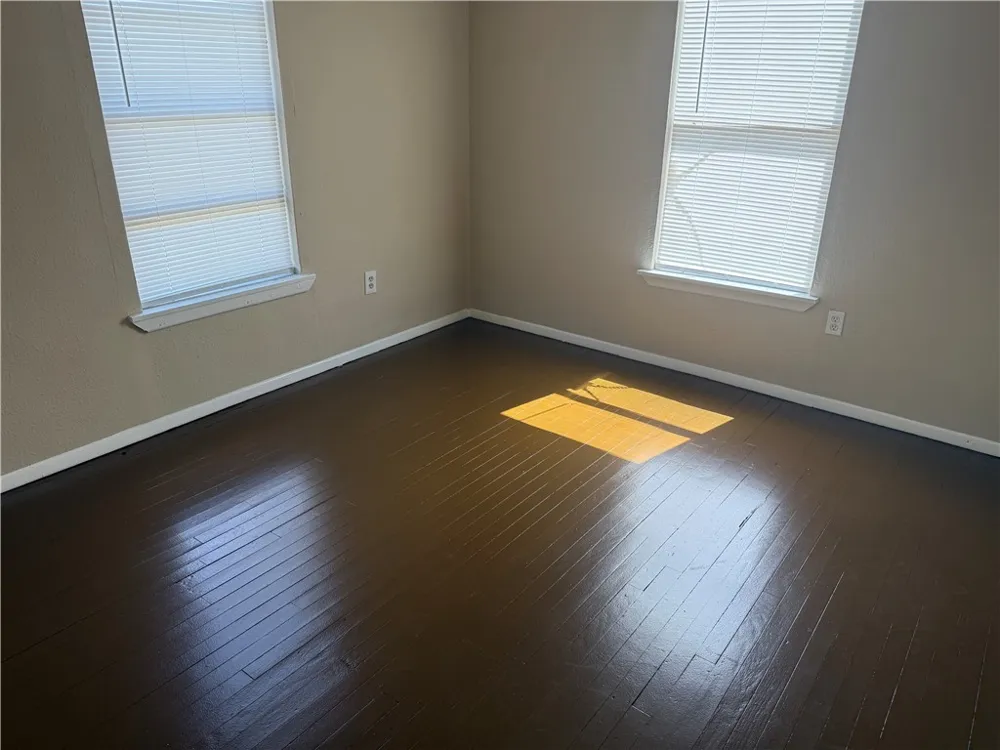319 West Avenue D Robstown, TX 78380
