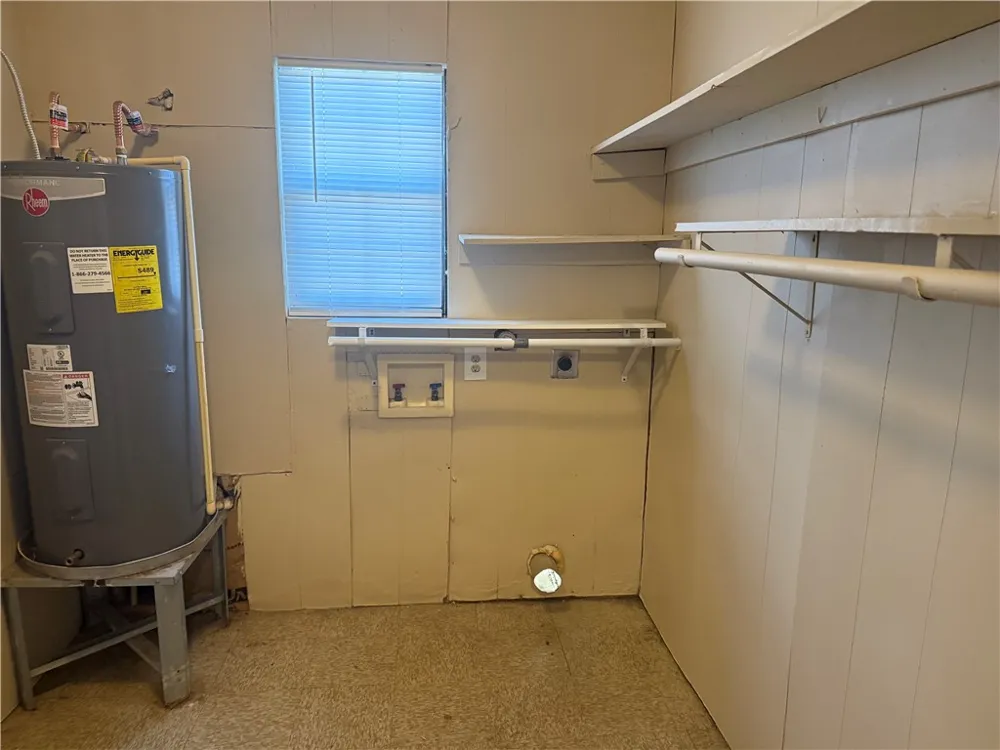 319 West Avenue D Robstown, TX 78380