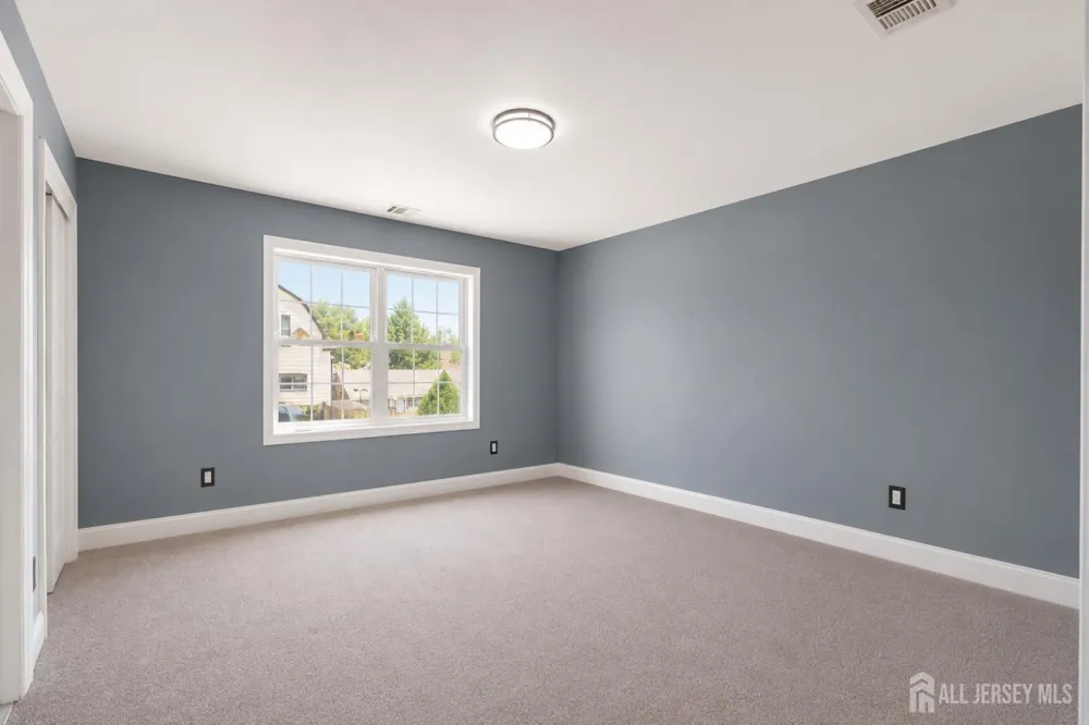 14 Luther Avenue Hopelawn, NJ 08861