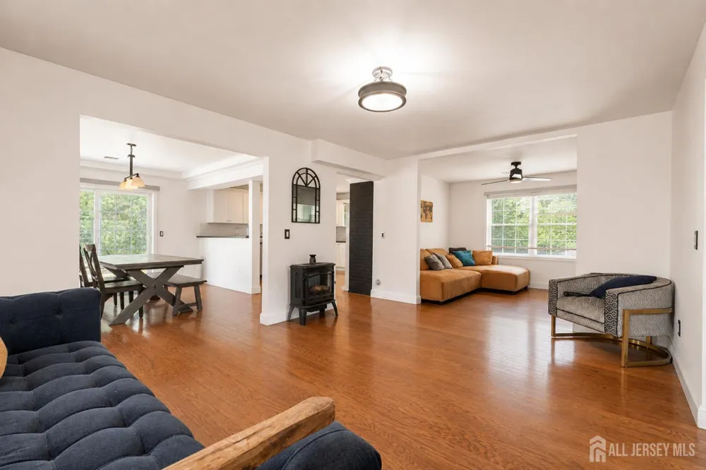 14 Luther Avenue Hopelawn, NJ 08861