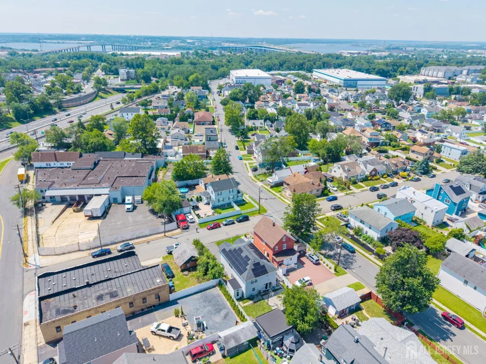 14 Luther Avenue Hopelawn, NJ 08861