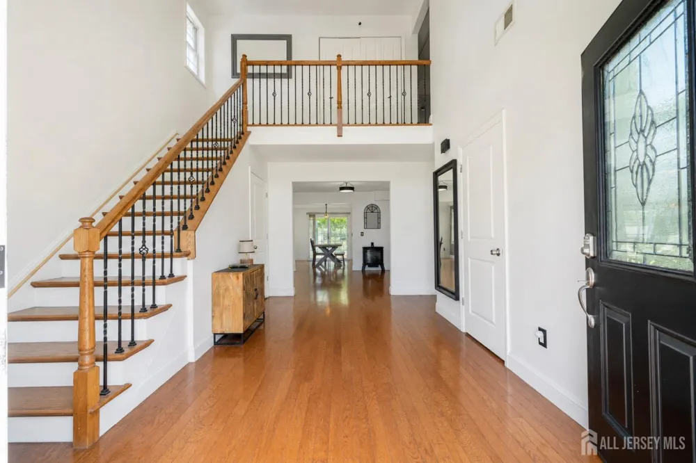 14 Luther Avenue Hopelawn, NJ 08861