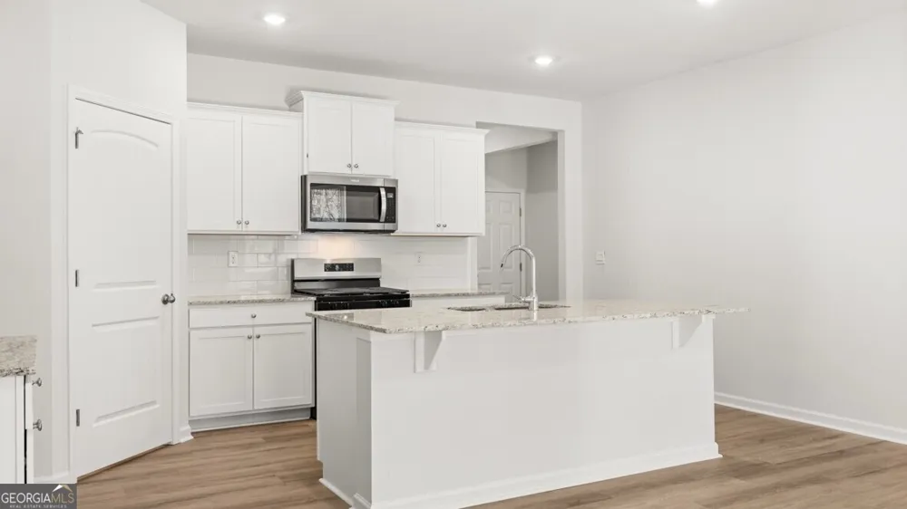 6067 Airedale DR Union City, GA 30291