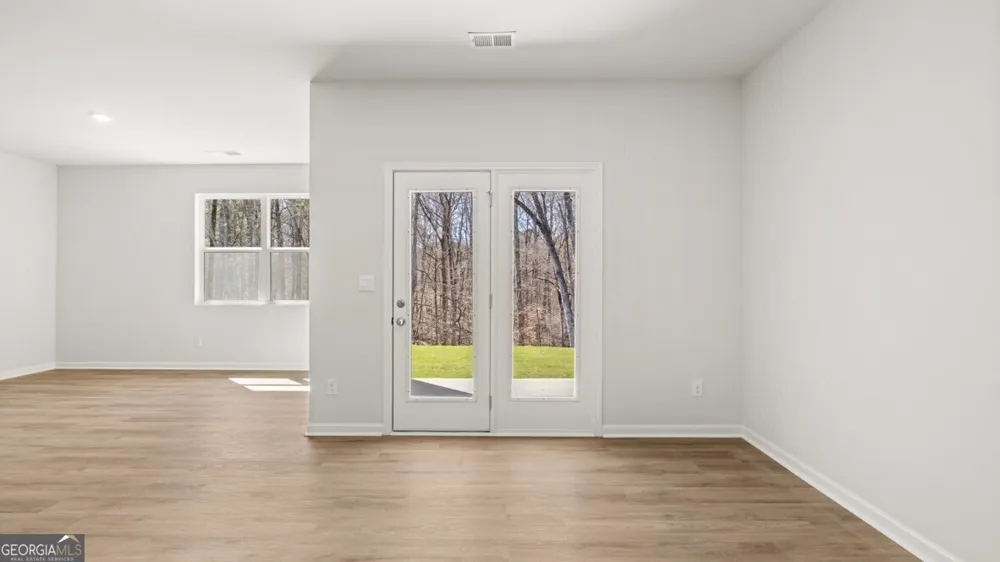 6067 Airedale DR Union City, GA 30291