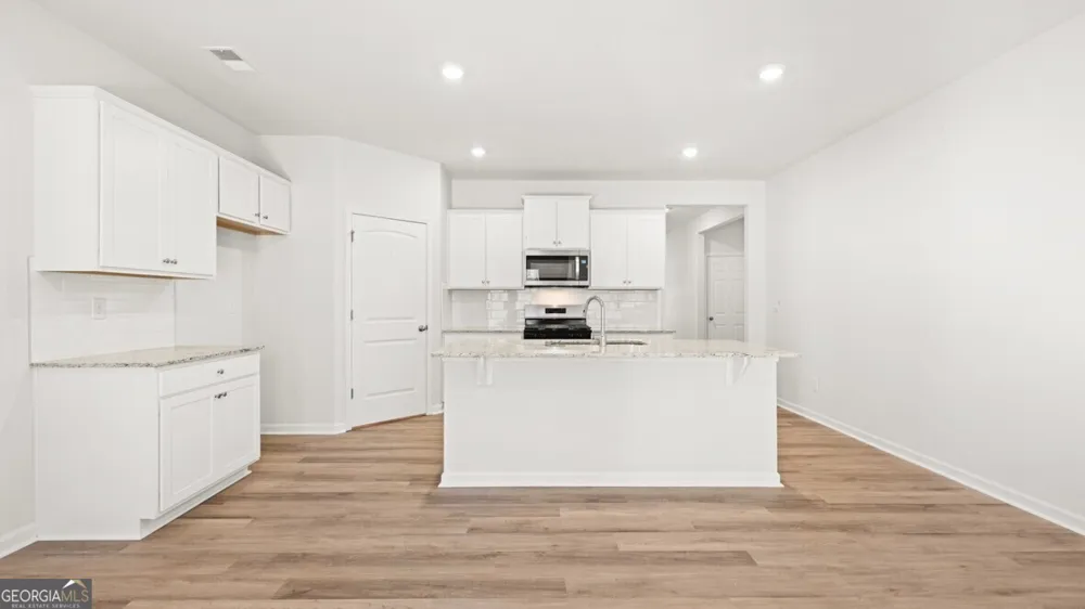 6067 Airedale DR Union City, GA 30291
