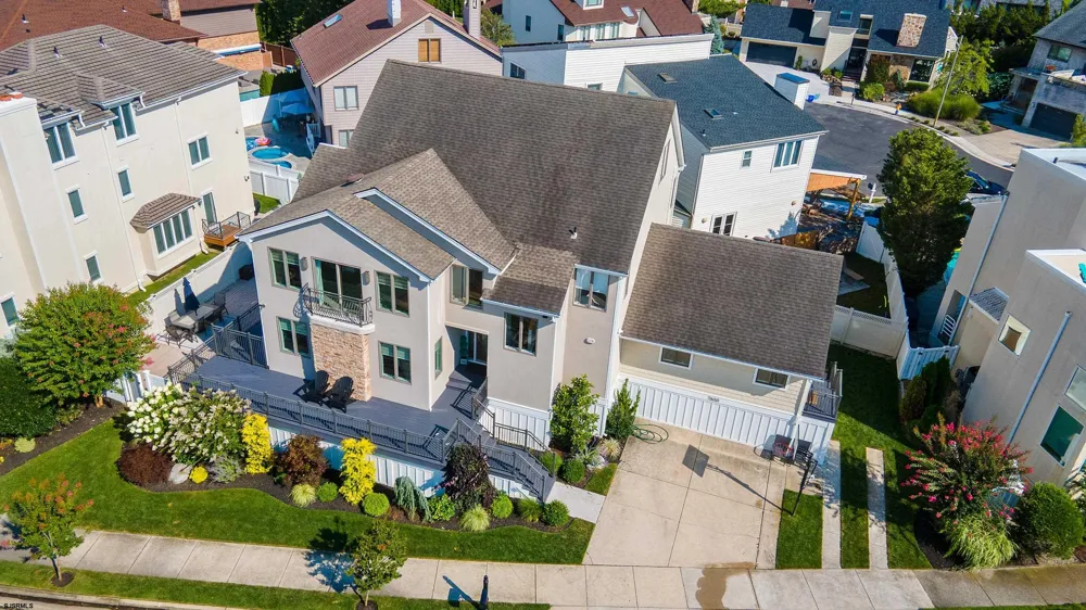 7600 Bayshore Dr Margate, NJ 08402