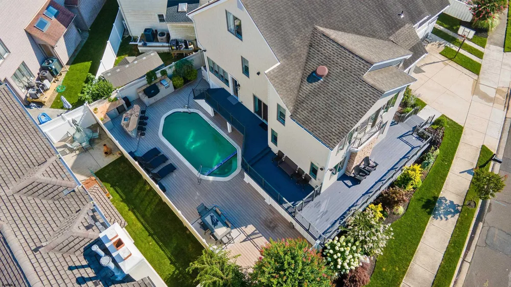 7600 Bayshore Dr Margate, NJ 08402
