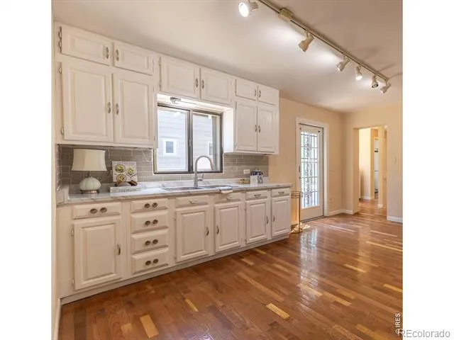 4077 S Washington Street Englewood, CO 80113