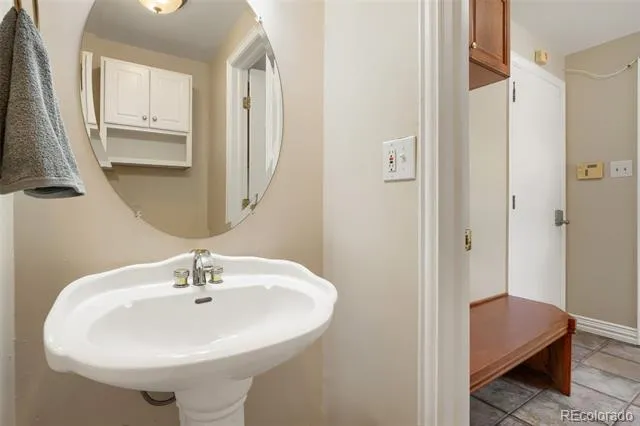 1260 E Easter Avenue Centennial, CO 80122