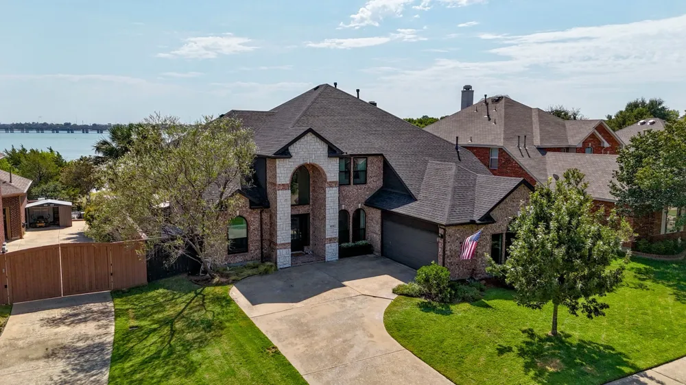 4016 Stone Haven Drive Garland, TX 75043