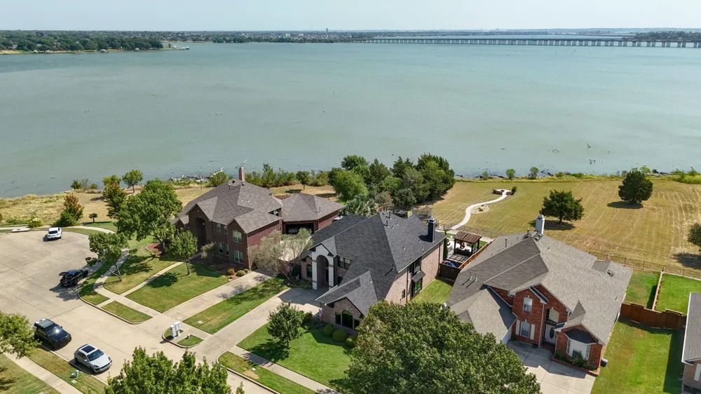 4016 Stone Haven Drive Garland, TX 75043