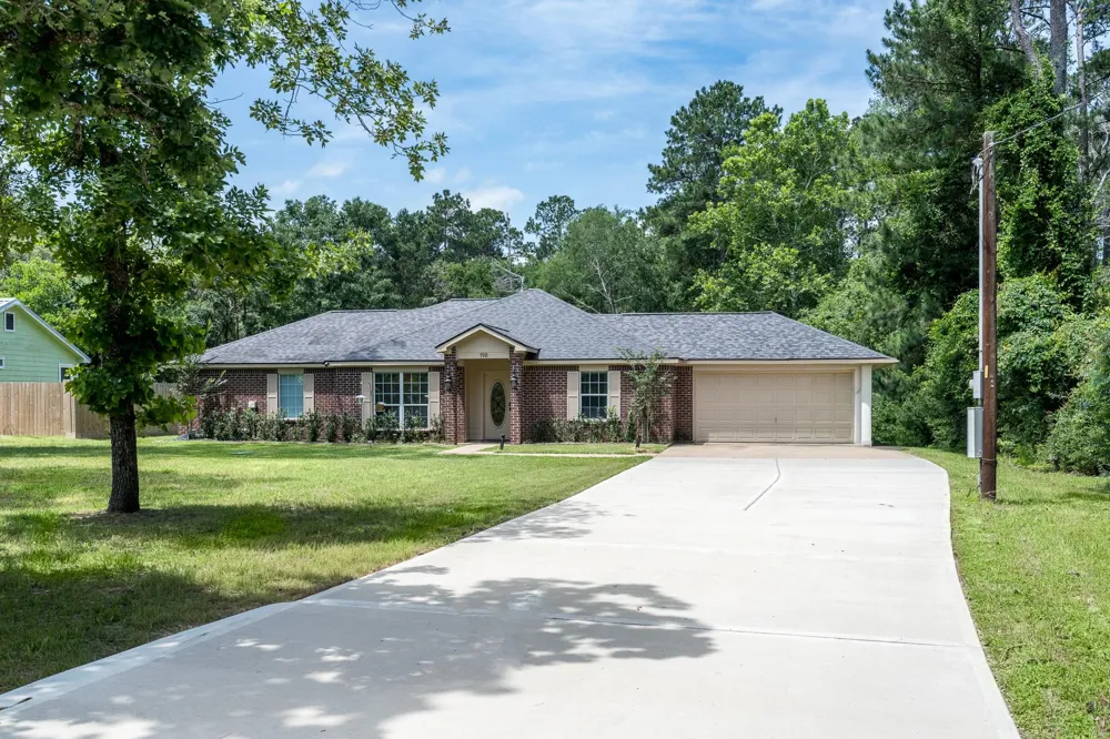 198 Oak Hollow Boulevard Magnolia, TX 77355
