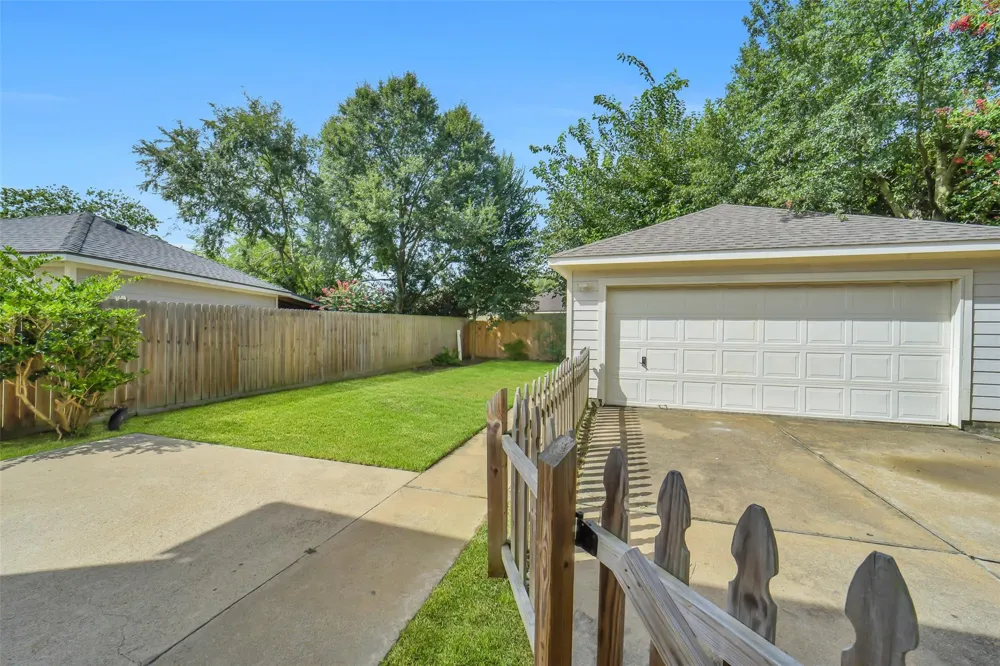 19819 Crested Hill Lane Cypress, TX 77433