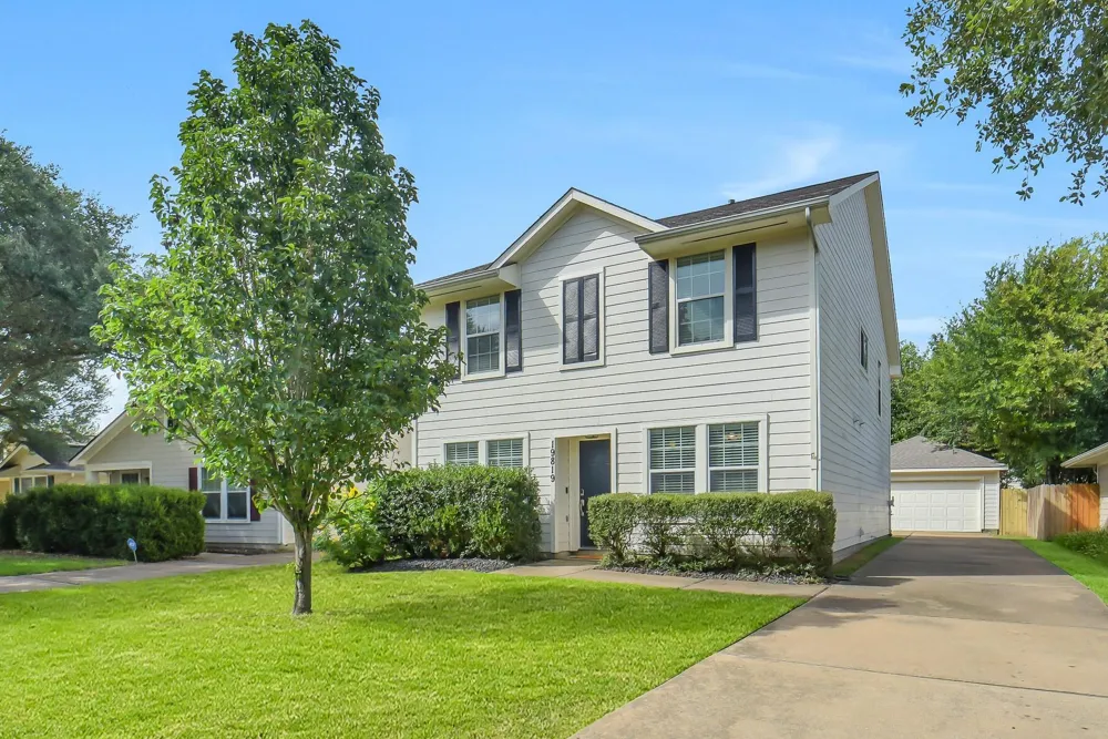 19819 Crested Hill Lane Cypress, TX 77433