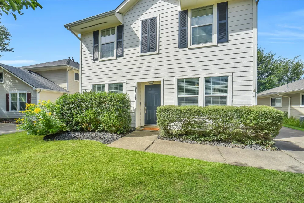 19819 Crested Hill Lane Cypress, TX 77433