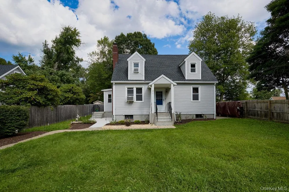 90 Walnut Road Lake Peekskill, NY 10537