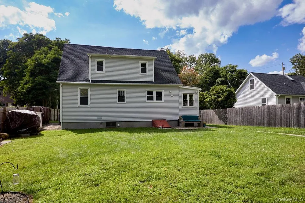 90 Walnut Road Lake Peekskill, NY 10537