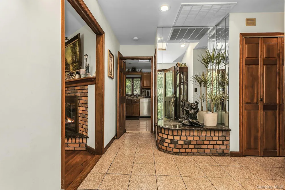188 Daly Road East Northport, NY 11731