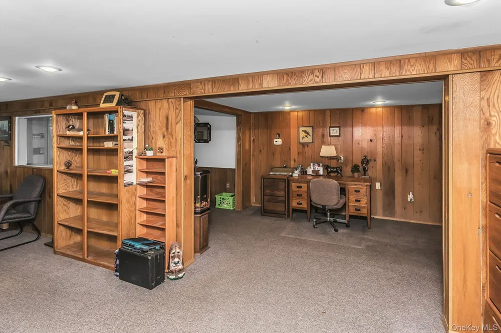 188 Daly Road East Northport, NY 11731