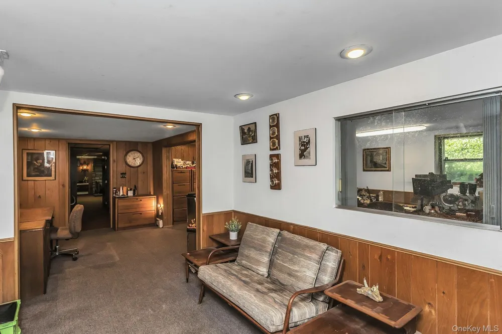 188 Daly Road East Northport, NY 11731