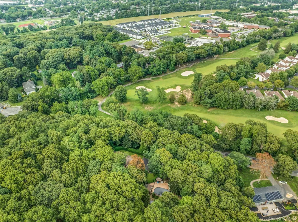 188 Daly Road East Northport, NY 11731