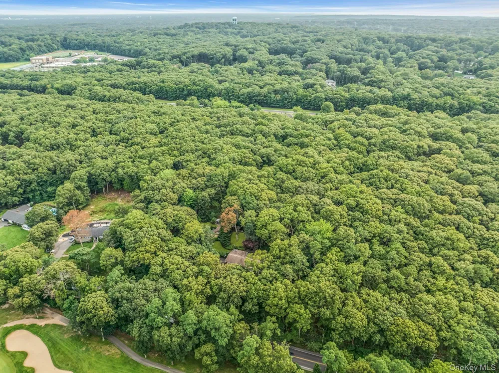 188 Daly Road East Northport, NY 11731