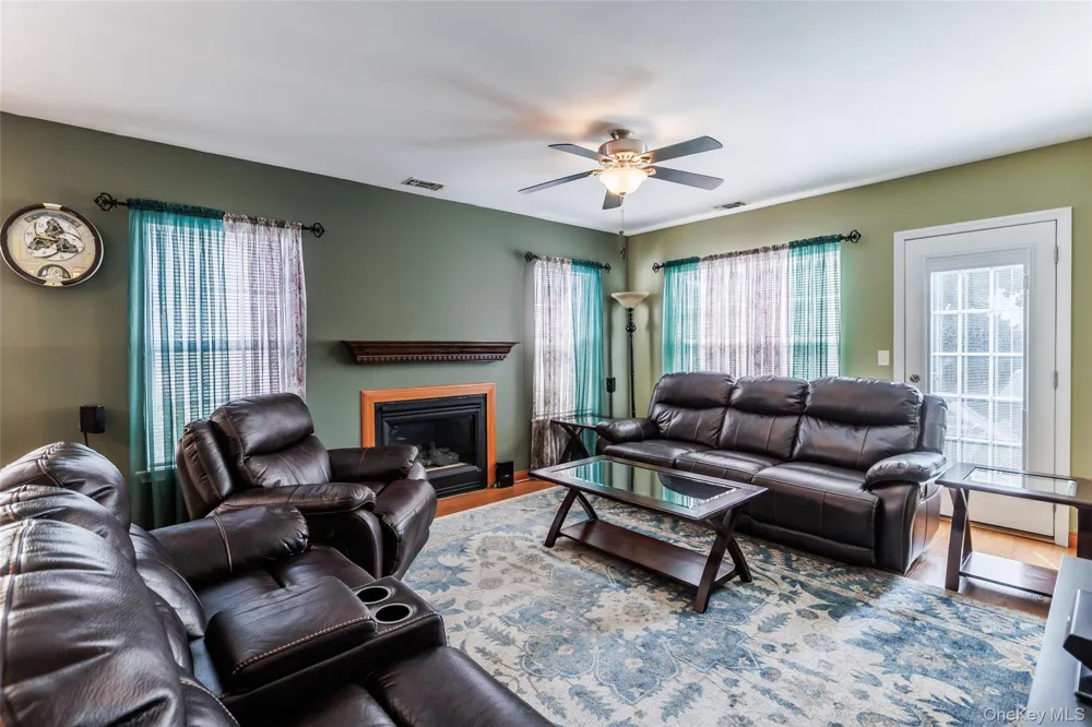 619 Spring Lake Drive Middle Island, NY 11953
