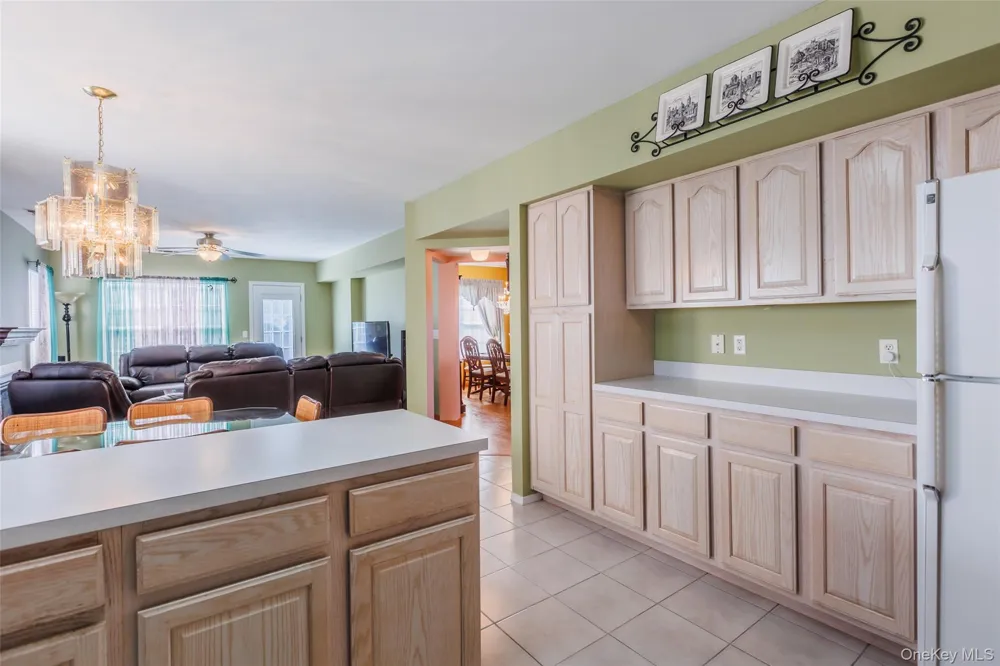 619 Spring Lake Drive Middle Island, NY 11953
