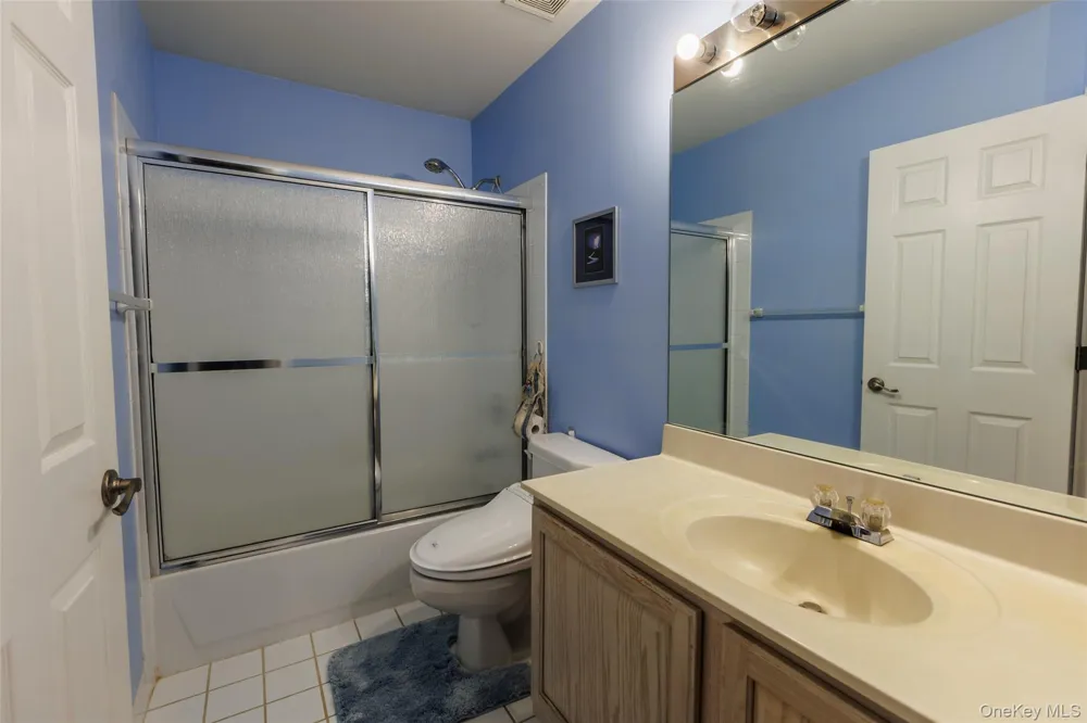 619 Spring Lake Drive Middle Island, NY 11953