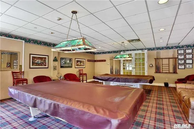 619 Spring Lake Drive Middle Island, NY 11953