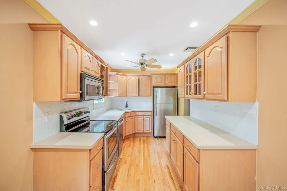 25 Rosedale Road Sound Beach, NY 11789