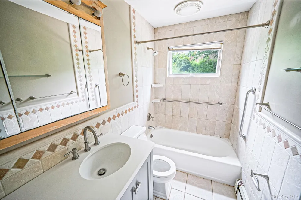 25 Rosedale Road Sound Beach, NY 11789