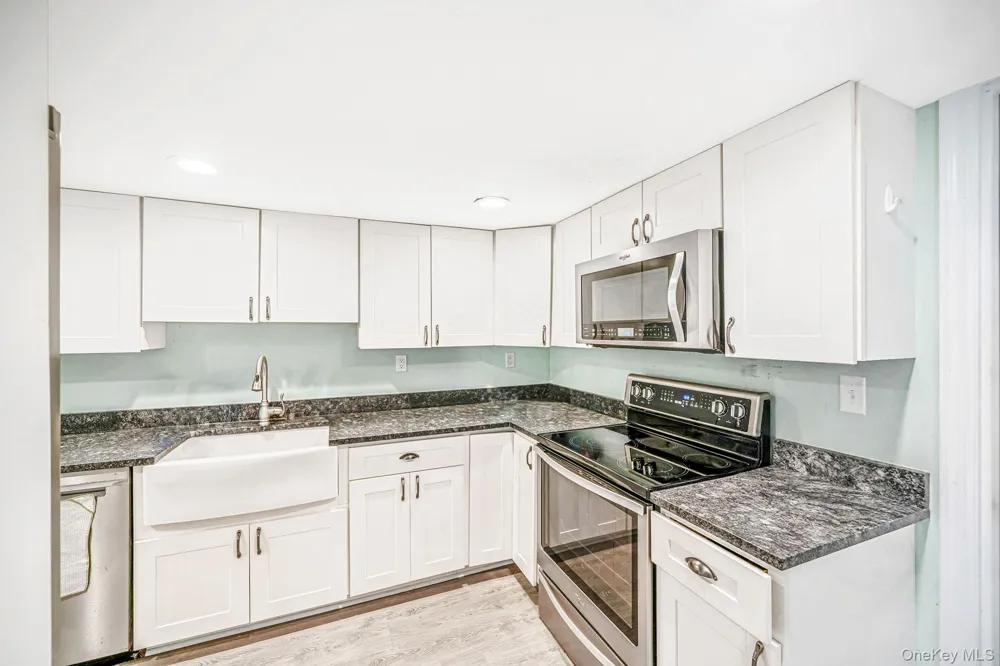 25 Rosedale Road Sound Beach, NY 11789