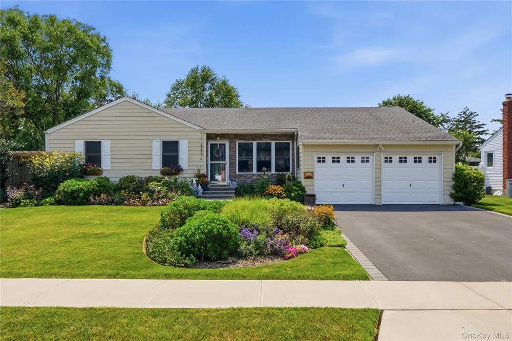 1 Wheeler Court Deer Park, NY 11729