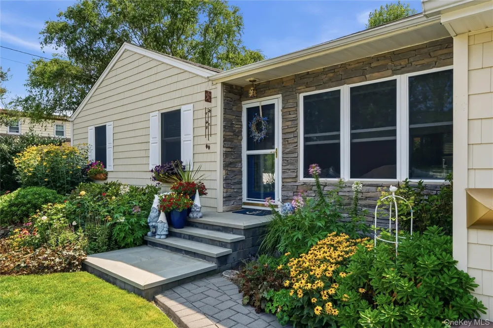 1 Wheeler Court Deer Park, NY 11729