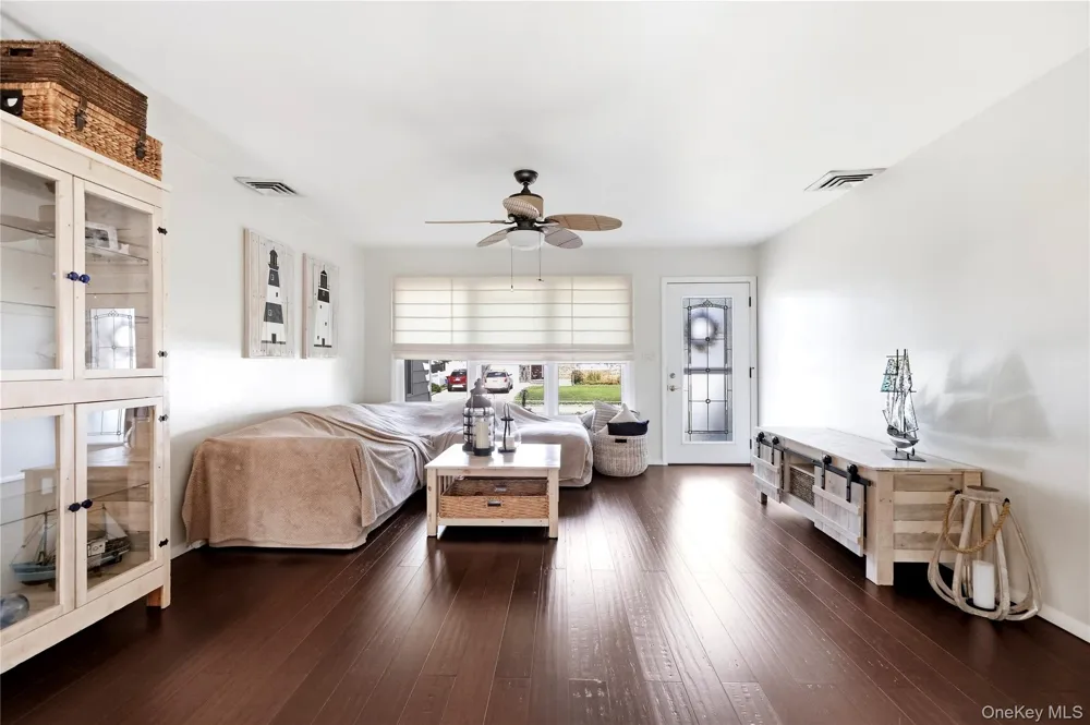 1 Wheeler Court Deer Park, NY 11729