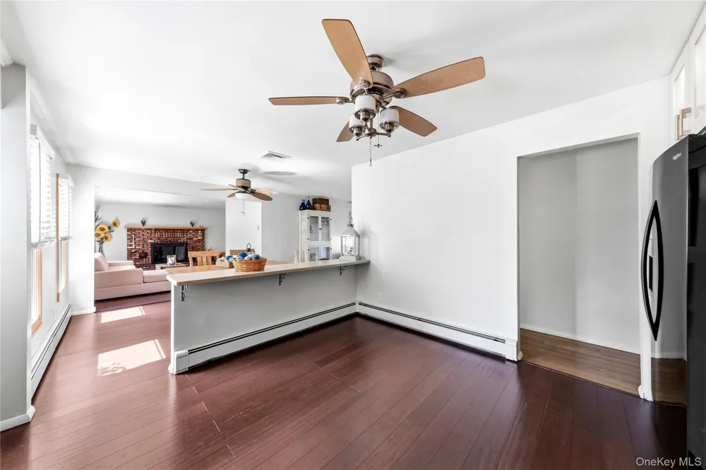 1 Wheeler Court Deer Park, NY 11729