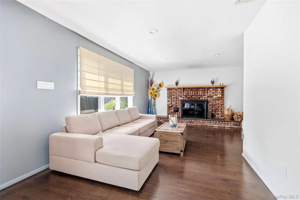 1 Wheeler Court Deer Park, NY 11729