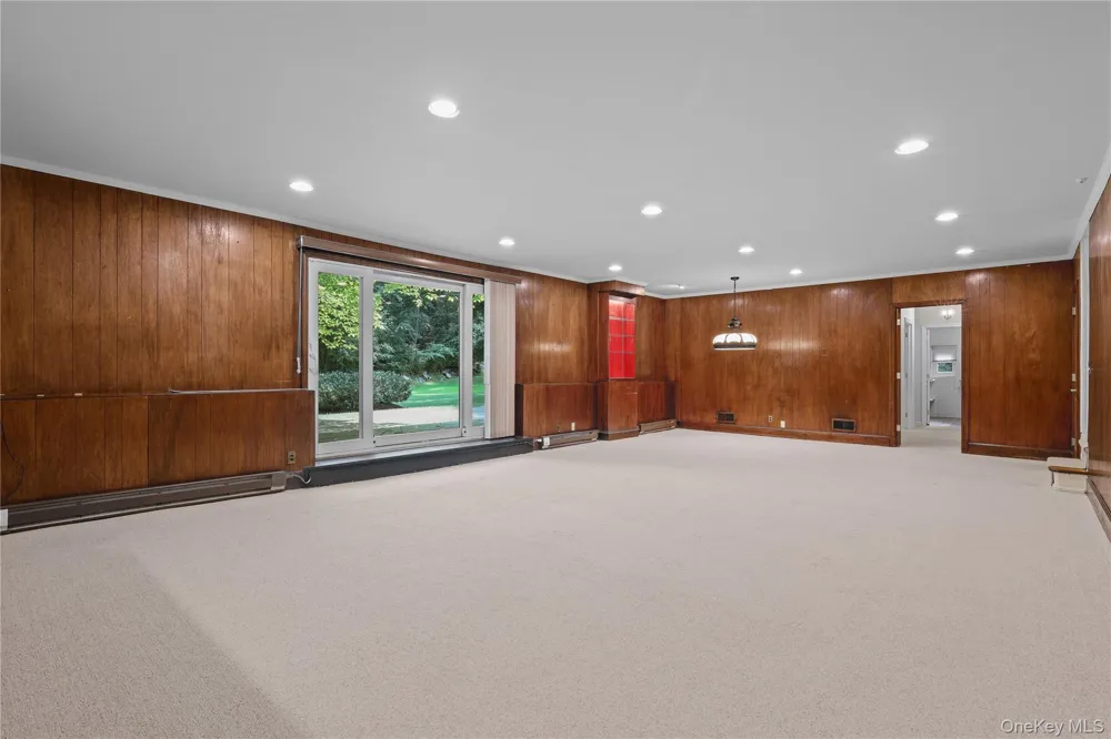 21 Iroquois Trail Harrison, NY 10528