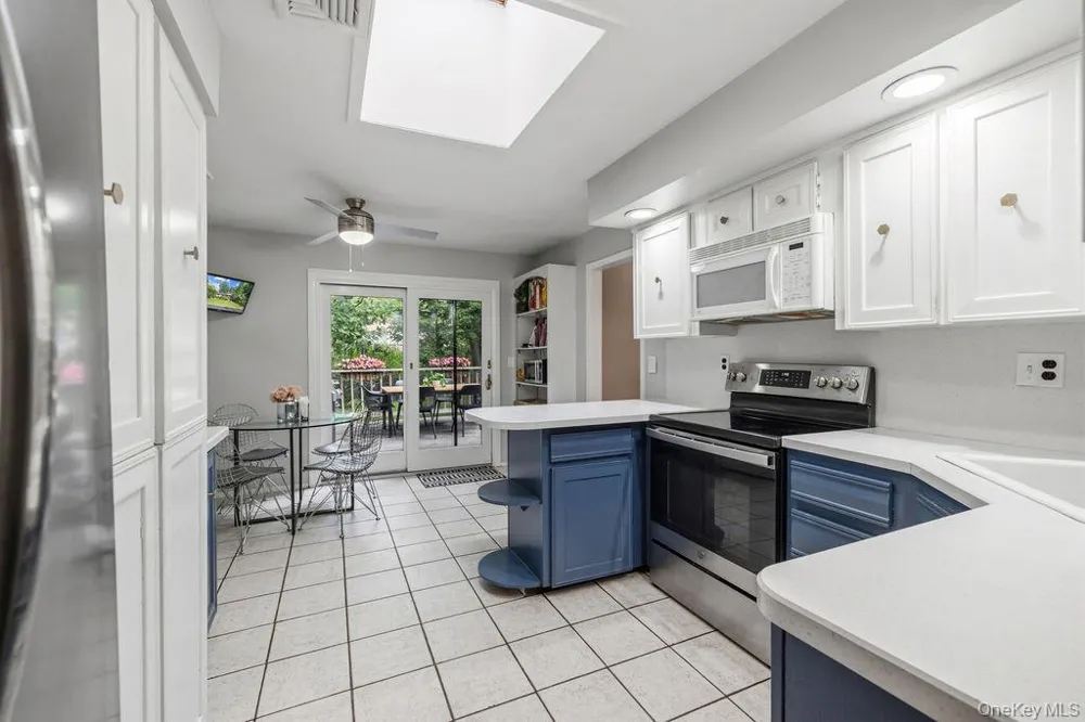 44 Palisades Court Pomona, NY 10970