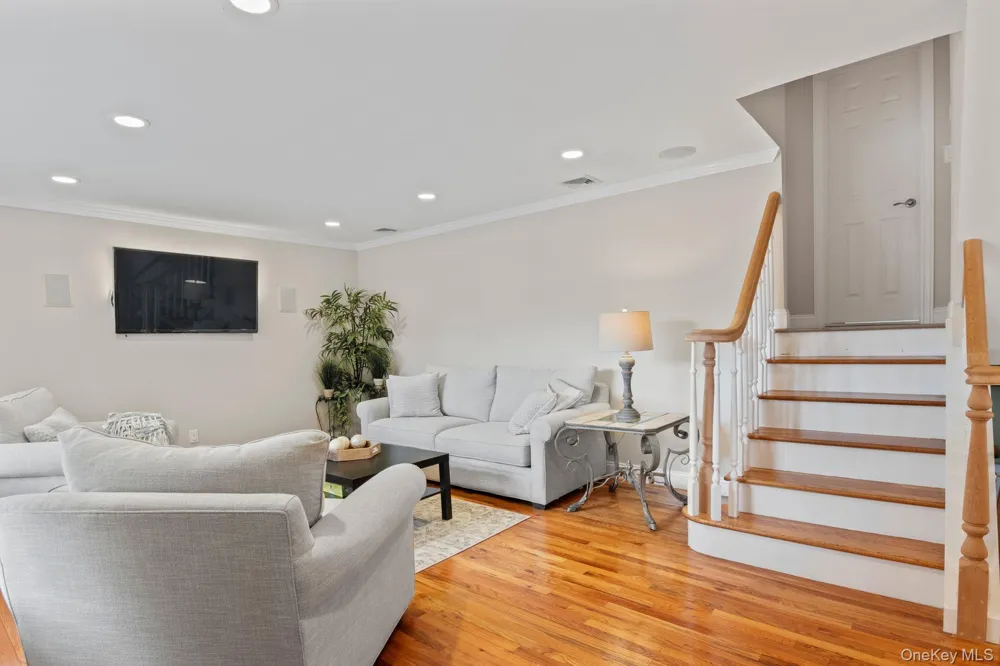 115 John Street Massapequa, NY 11758